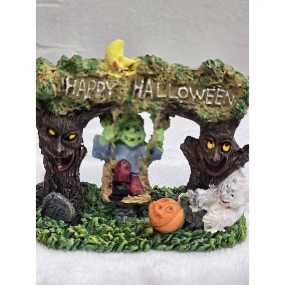 Resin Halloween Figurines Lot Of 3 Mini Decor Collectible Haunted Pumpkins Crow